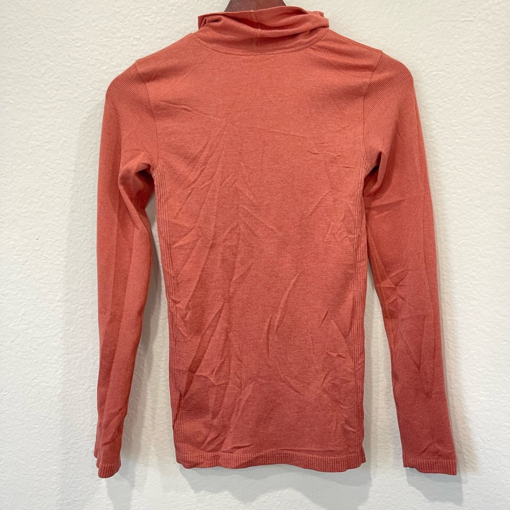 Lululemon Sports Turtleneck